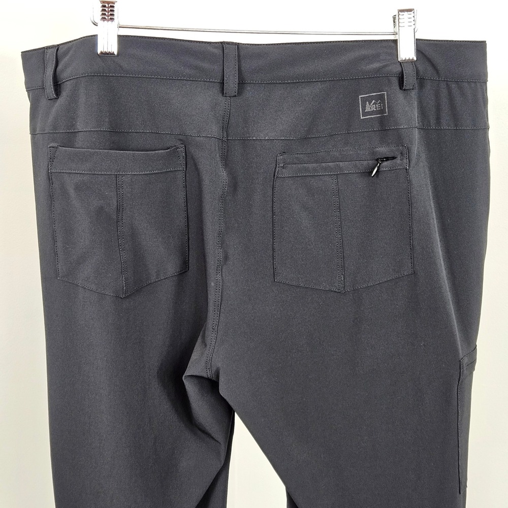 REI Sahara Path Cargo Pant Womens 14 Dark Gray Charcoal Roll Tab Hiking Outdoor - Picture 4 of 16